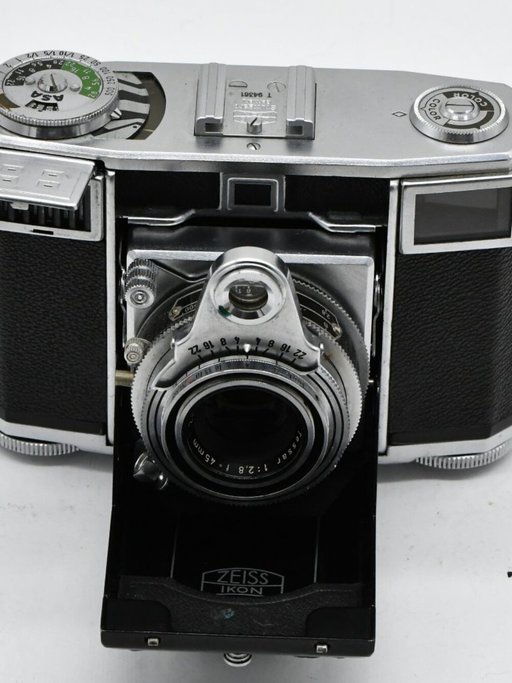 Vintage Zeiss Ikon Contessa Model 533 24 35mm Camera 1953-1955
